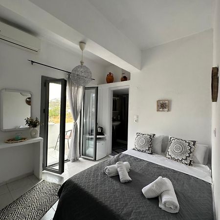 Nicole Rooms Santorini Vóthon Екстериор снимка