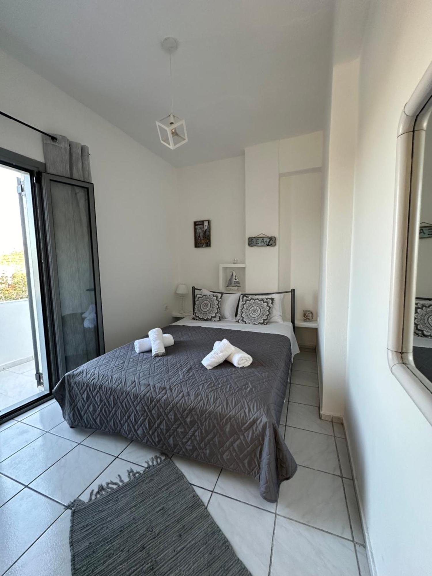 Nicole Rooms Santorini Vóthon Екстериор снимка