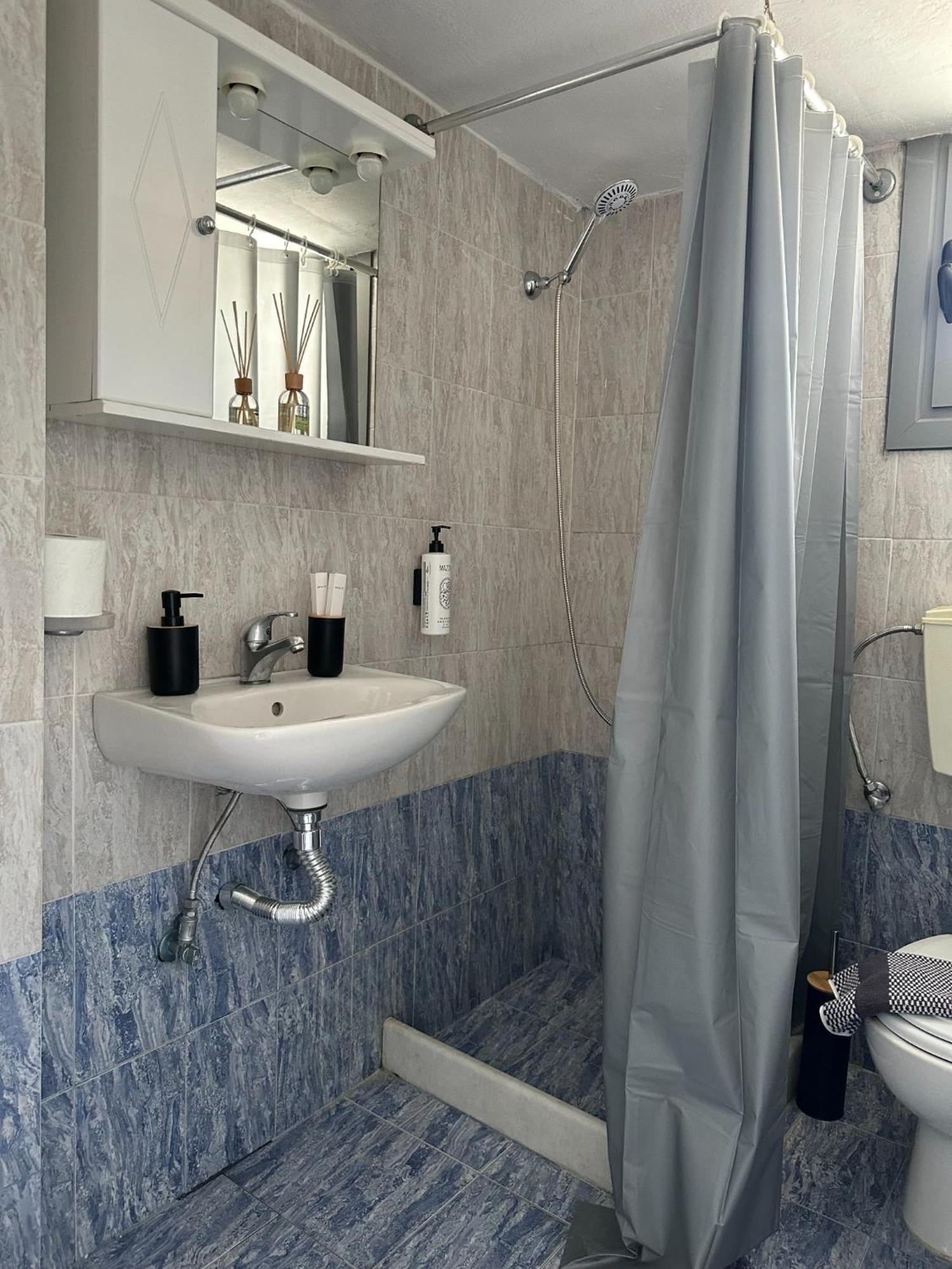Nicole Rooms Santorini Vóthon Екстериор снимка